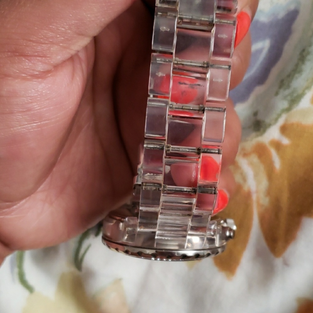MK watch - Picture 4 of 4
